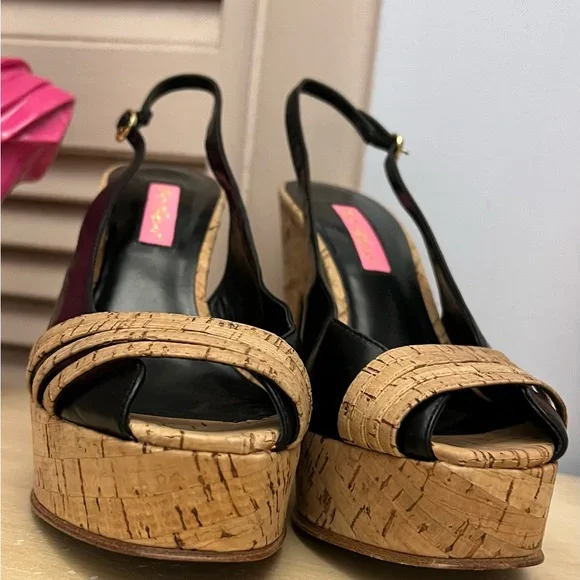 đź’—NWOT BETSEY JOHNSON WEDGESđź’— - Picture 5 of 16